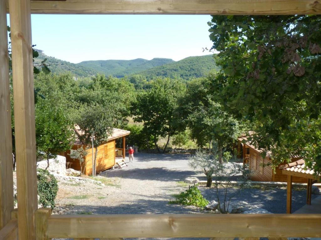 Rev'Othijol Vacances Saint Alban Auriolles Ruang foto